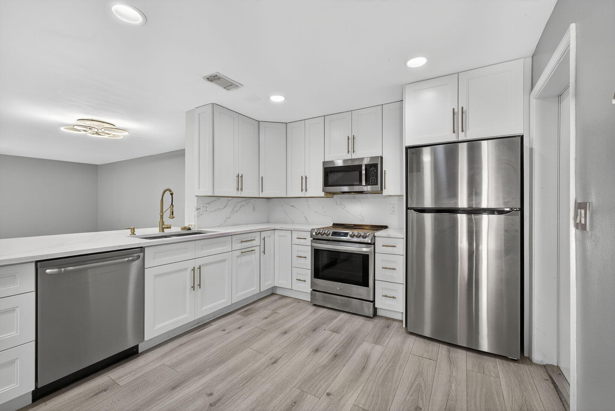 Properties 4771 Pinemore Lane