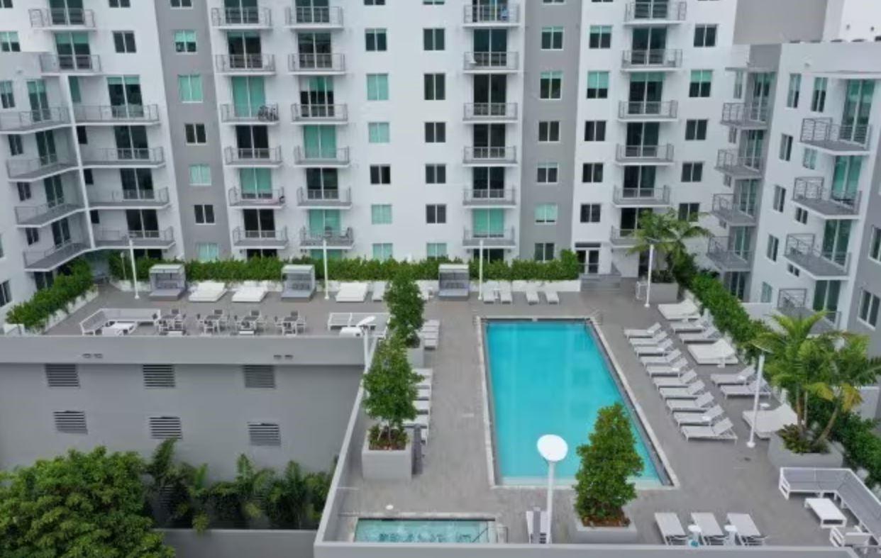 BRICKELL WEST - Residential Lease