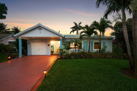1222 N Palmway Lake Worth Beach FL 33460