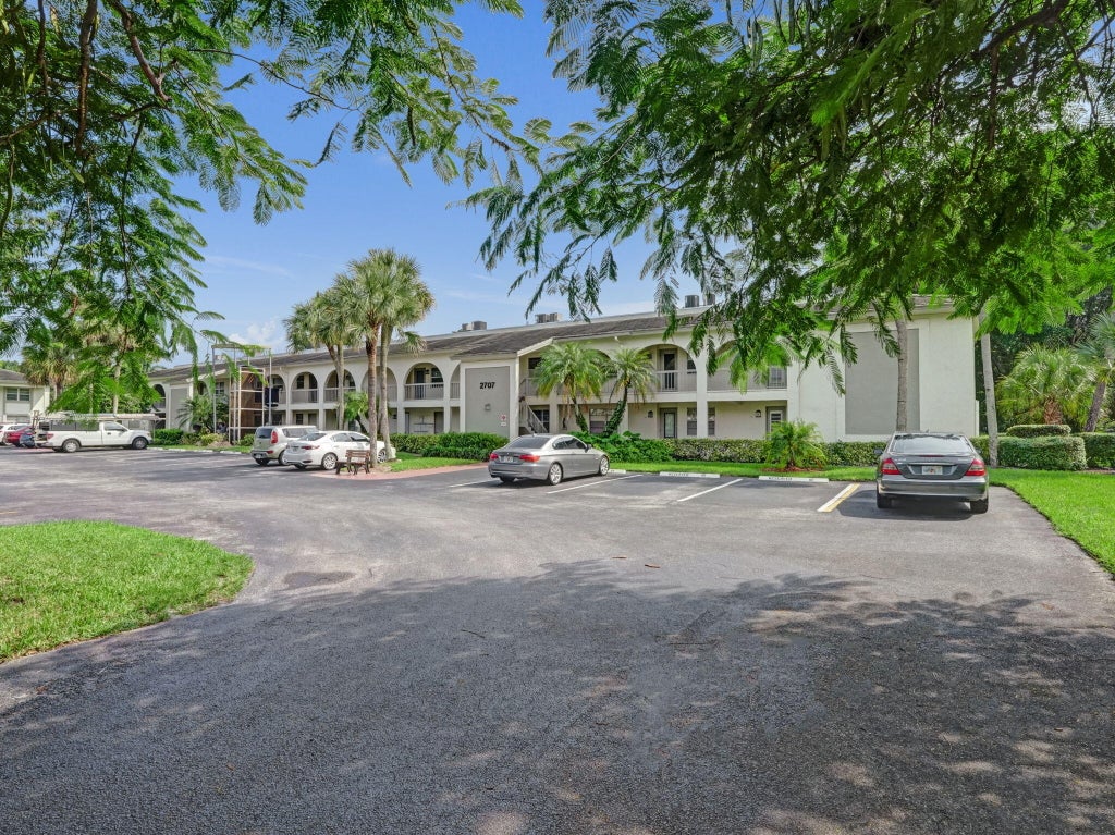 Photo of 2707 Nassau Bend, Coconut Creek, FL 33066 (MLS # B26086951)