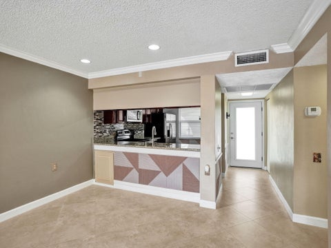 Tiny photo for 2707 Nassau Bend #C2, Coconut Creek, FL 33066 (MLS # B26086951)