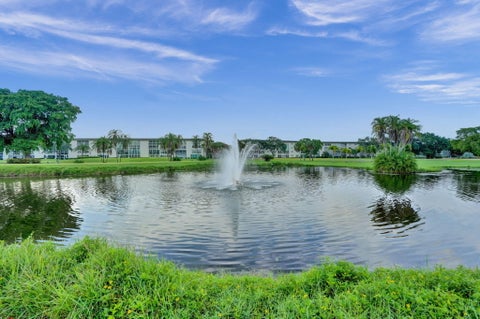 Tiny photo for 2707 Nassau Bend #C2, Coconut Creek, FL 33066 (MLS # B26086951)