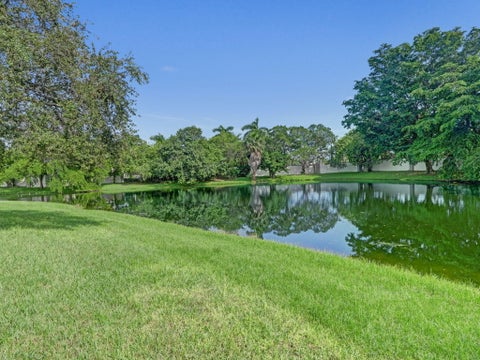 Tiny photo for 2707 Nassau Bend #C2, Coconut Creek, FL 33066 (MLS # B26086951)