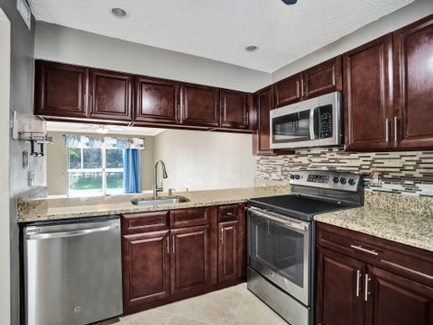 Tiny photo for 2707 Nassau Bend #C2, Coconut Creek, FL 33066 (MLS # B26086951)