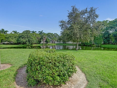 Tiny photo for 2707 Nassau Bend #C2, Coconut Creek, FL 33066 (MLS # B26086951)