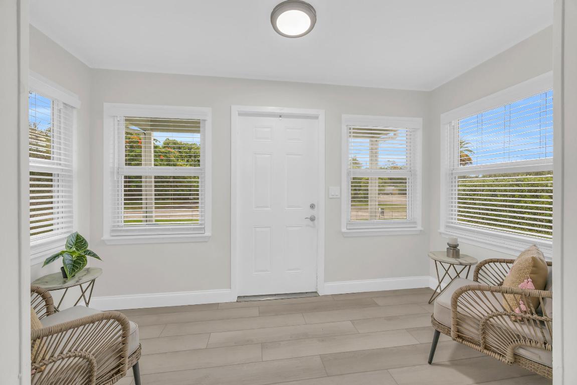 ARCH HEIGHTS - Residential