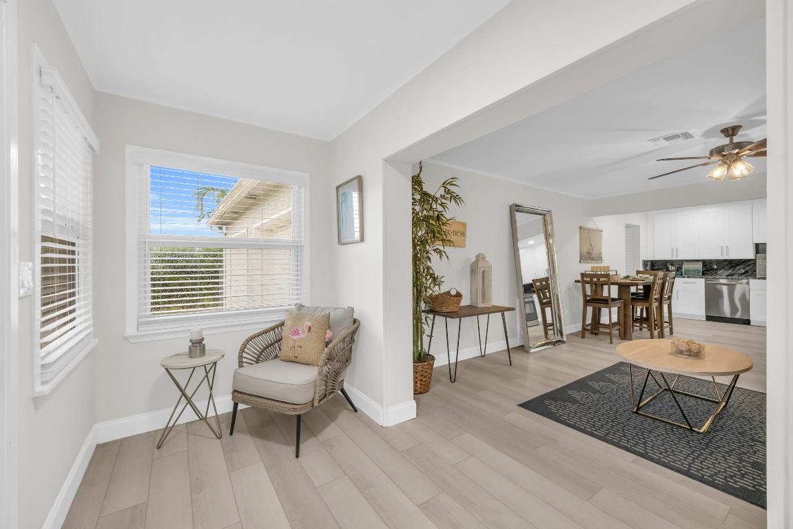 ARCH HEIGHTS - Residential