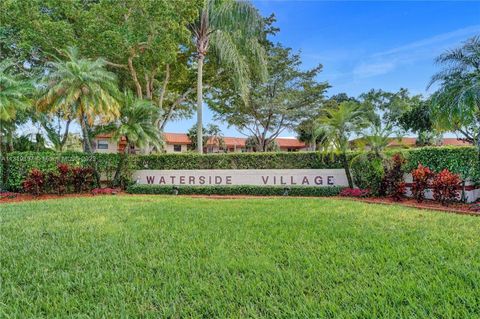 15701 W Waterside Cir 205 Sunrise FL 33326