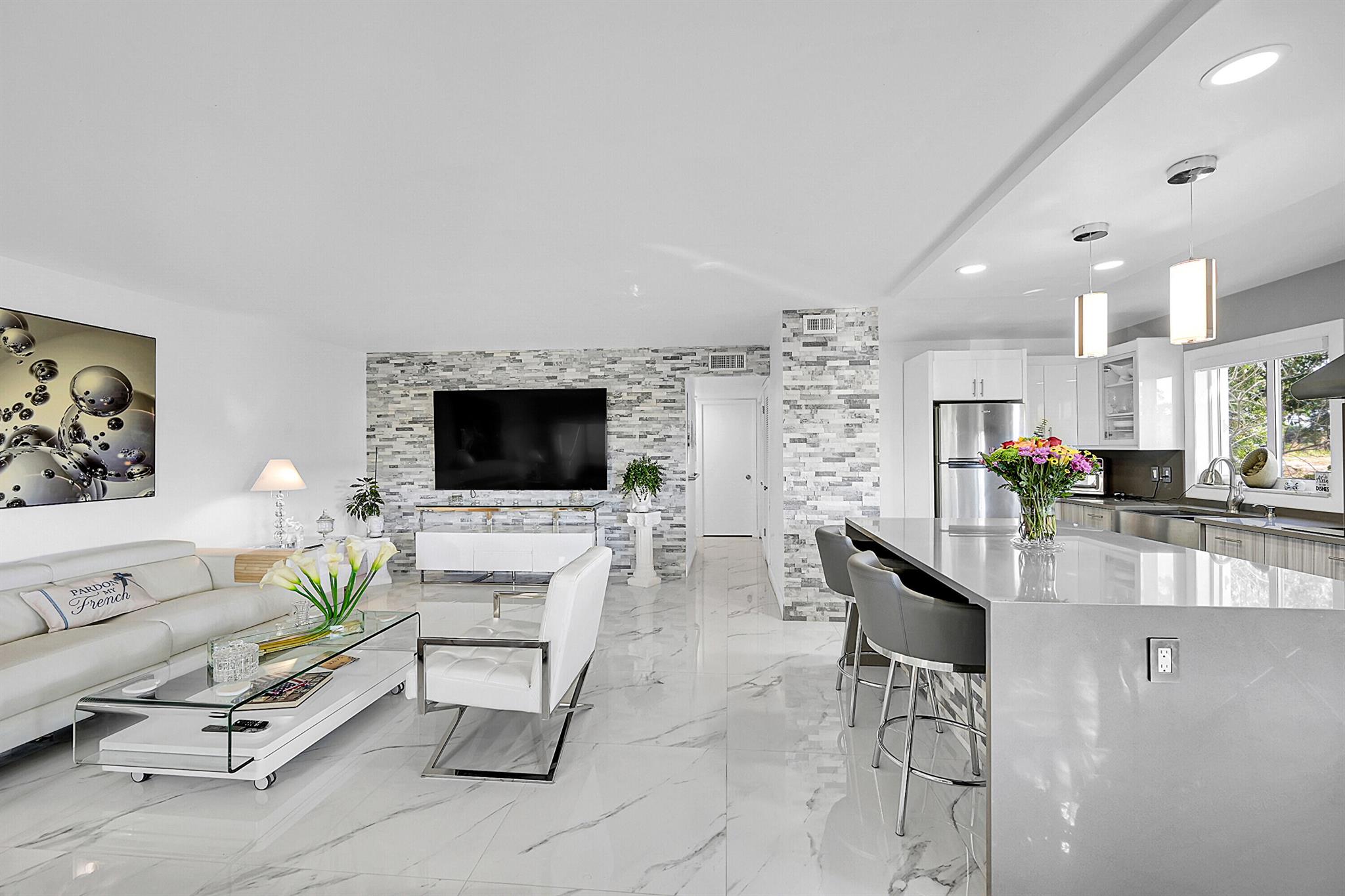 114 Greenbrier C