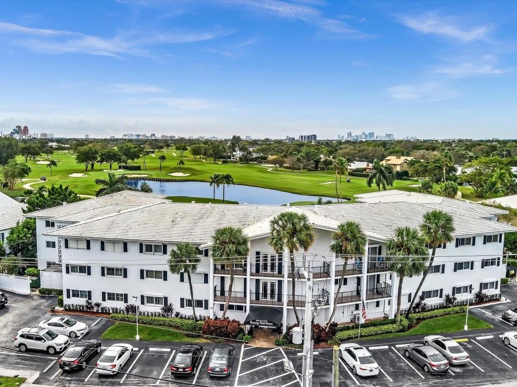 Photo of 4848 NE 23rd Avenue #9B, Fort Lauderdale, FL 33308 (MLS # F10519339)