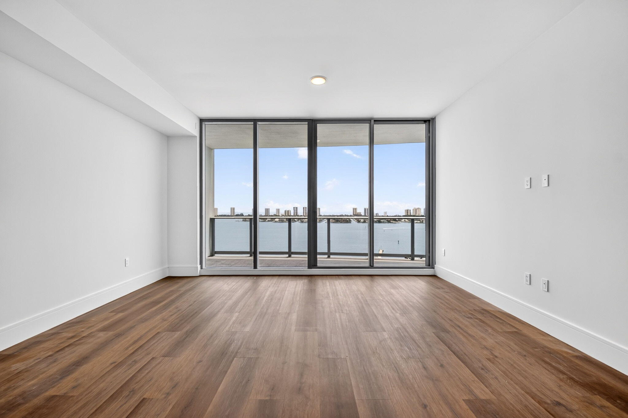 220 Lake Shore Drive 1506