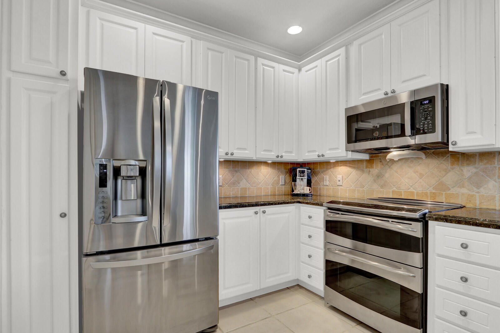 CAMBRIDGE AT ABACOA - Residential