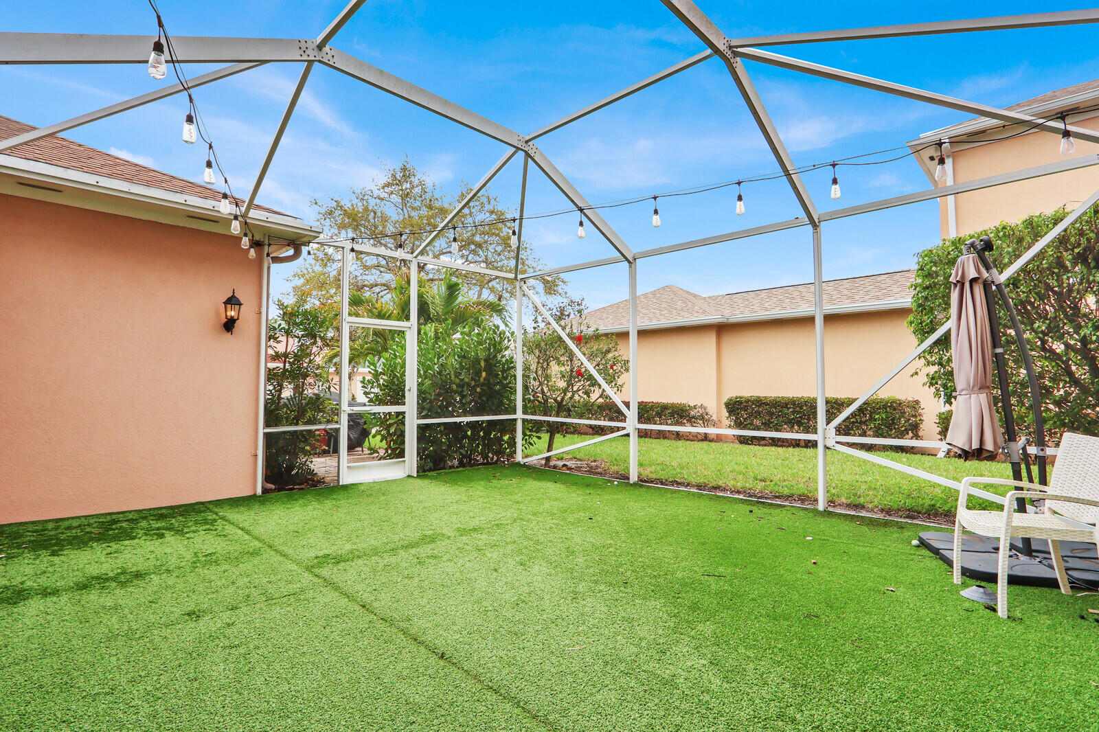 CAMBRIDGE AT ABACOA - Residential