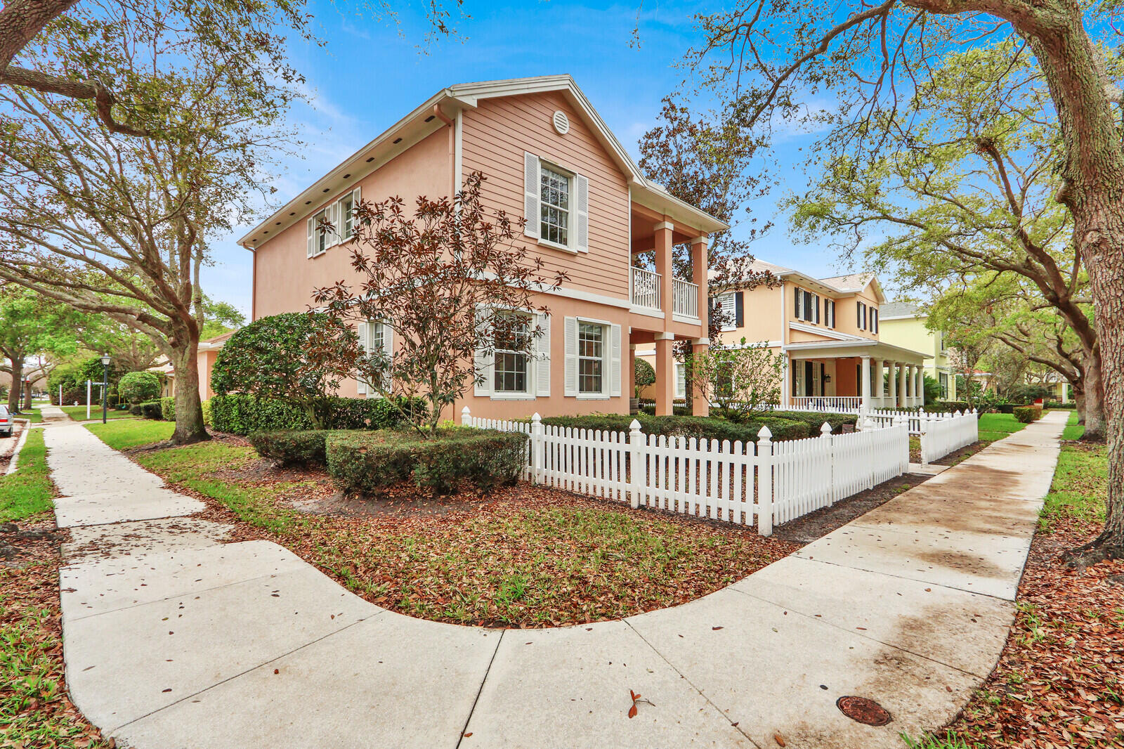 CAMBRIDGE AT ABACOA - Residential