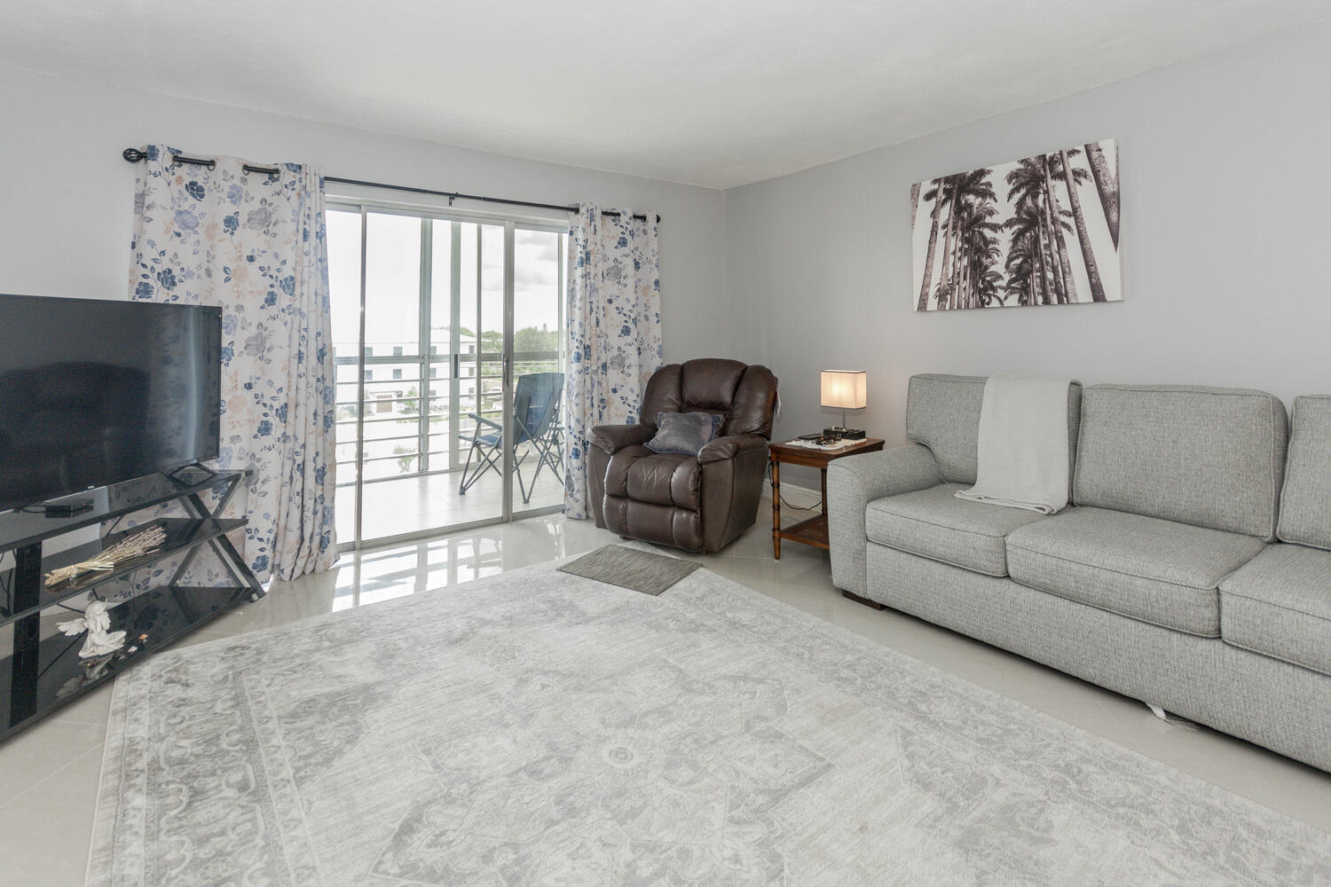 LAKESIDE VILLAGE CONDO 10 - Residential