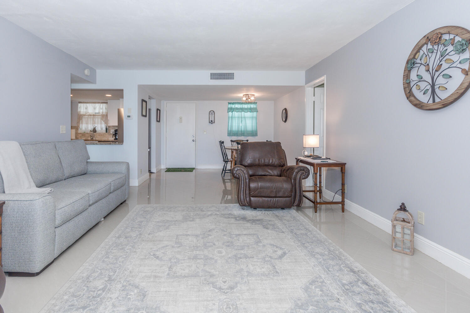 LAKESIDE VILLAGE CONDO 10 - Residential