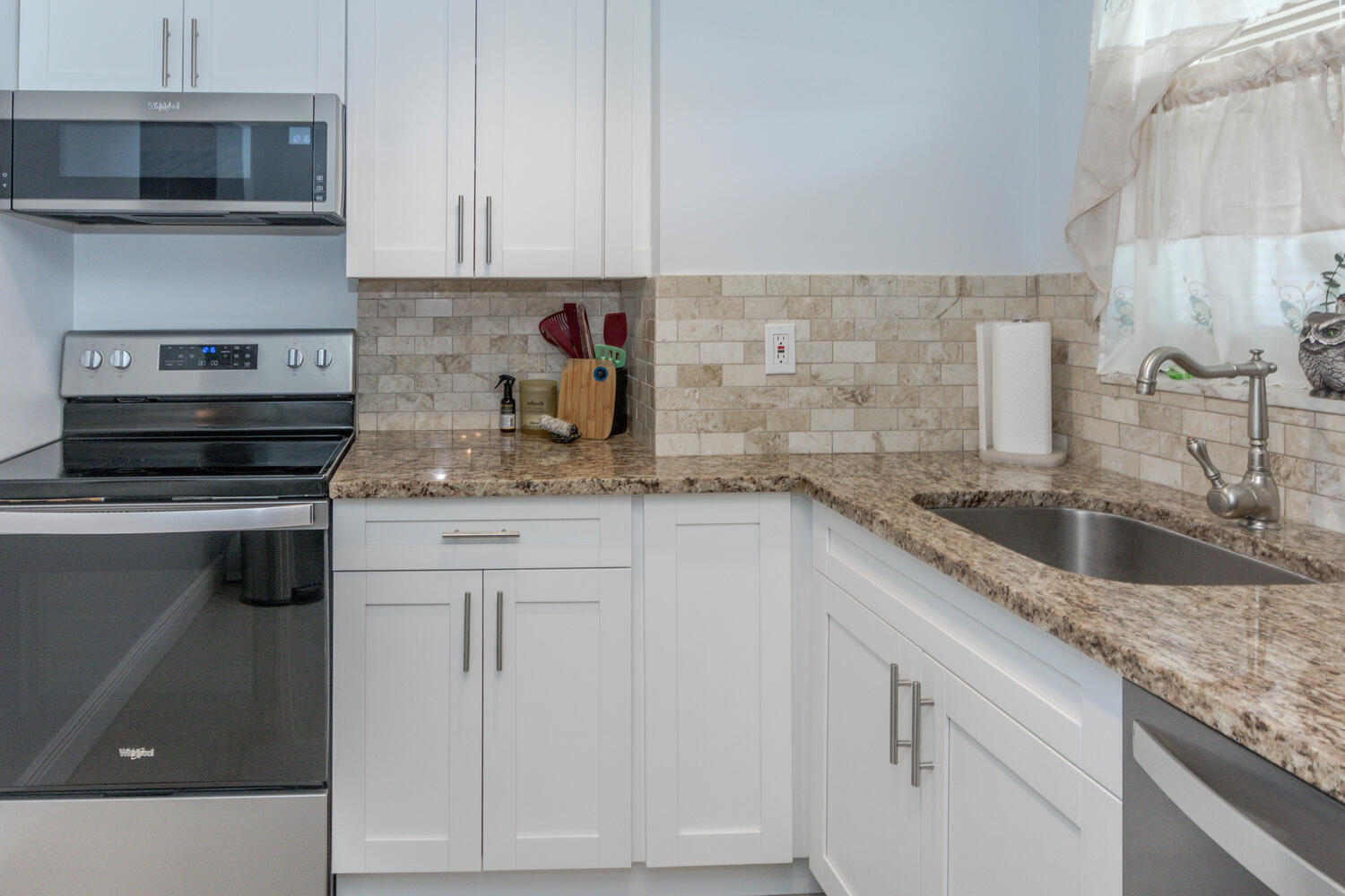 LAKESIDE VILLAGE CONDO 10 - Residential