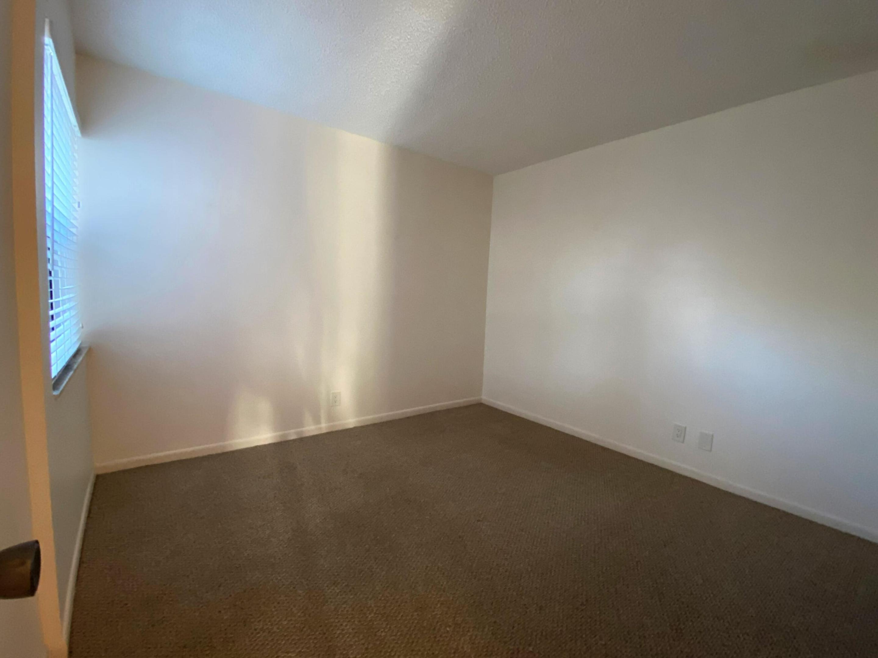 BRIARWOOD CONDO - Residential Lease