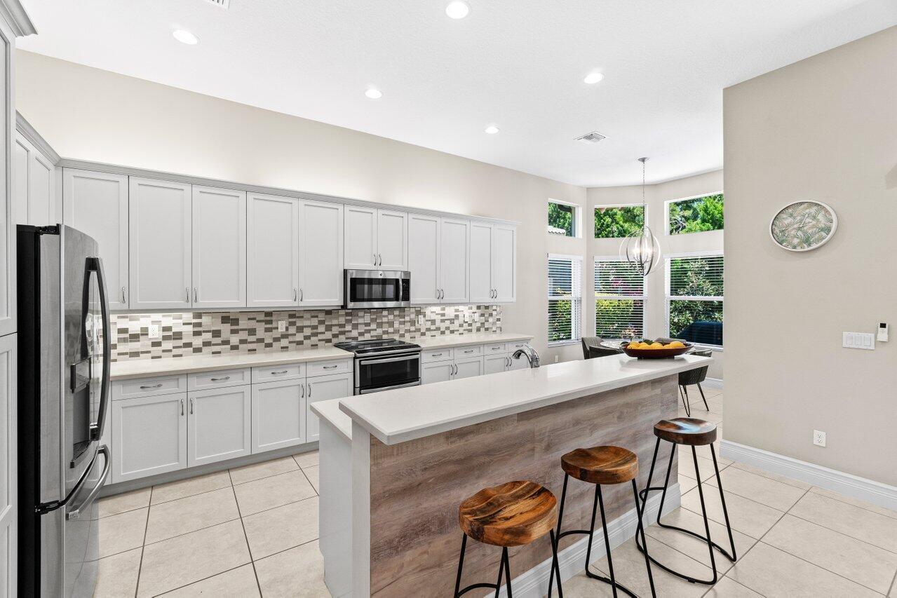 8673 Carmel Mountain Way