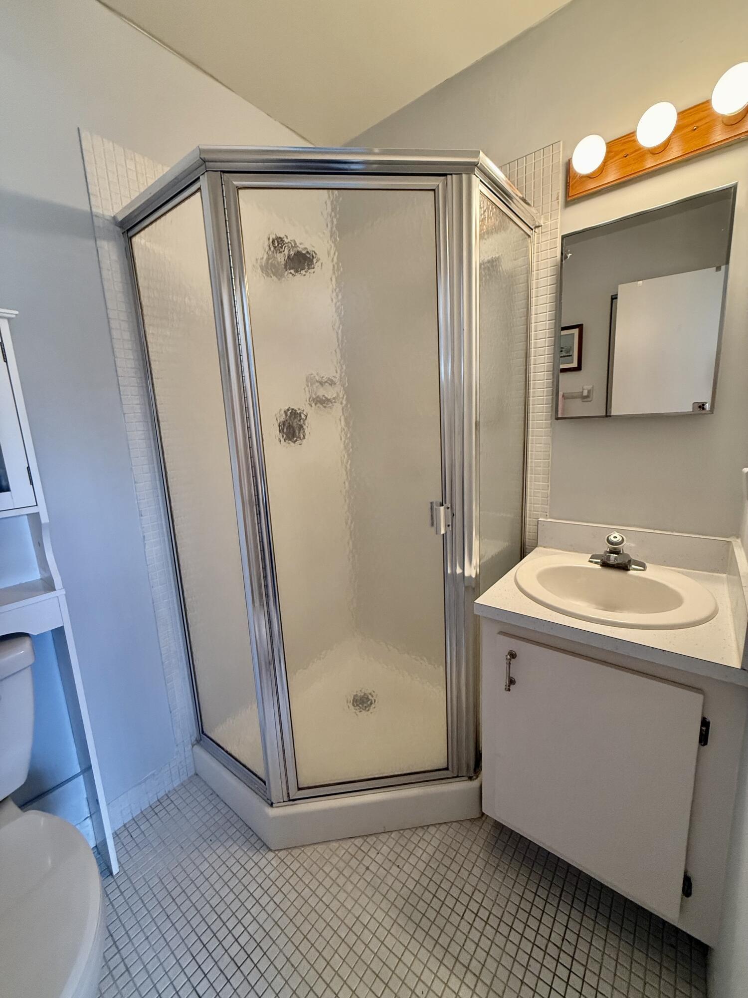 PINES OF DELRAY NORTH CONDO - Residential Lease