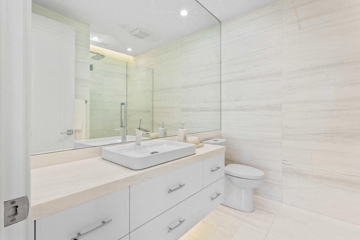 PALM BEACH ESTS PB IN - Residential