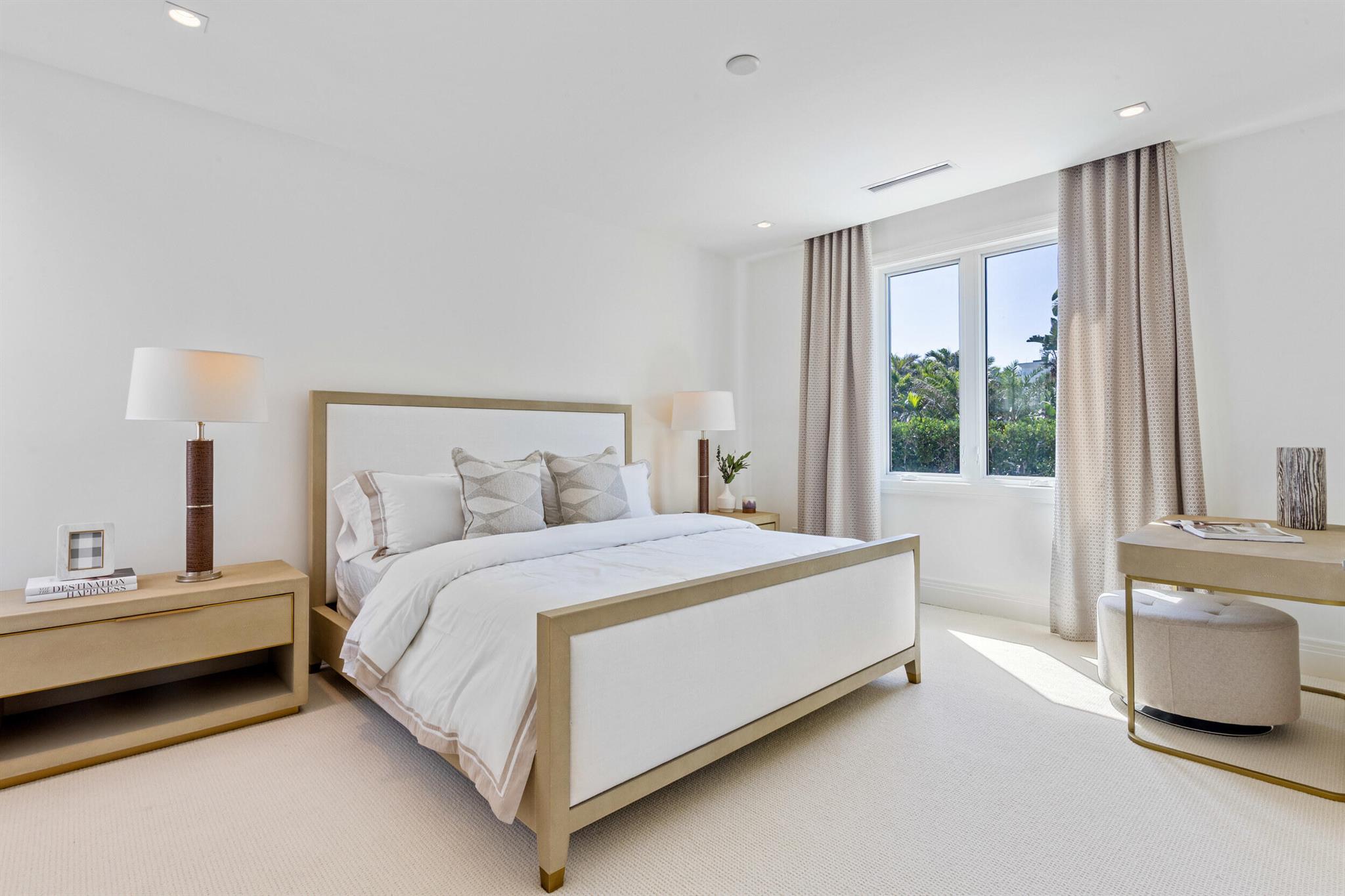 PALM BEACH ESTS PB IN - Residential