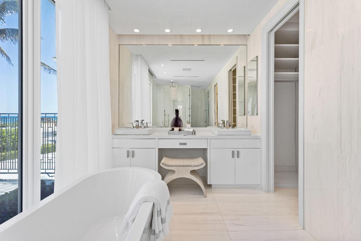 PALM BEACH ESTS PB IN - Residential