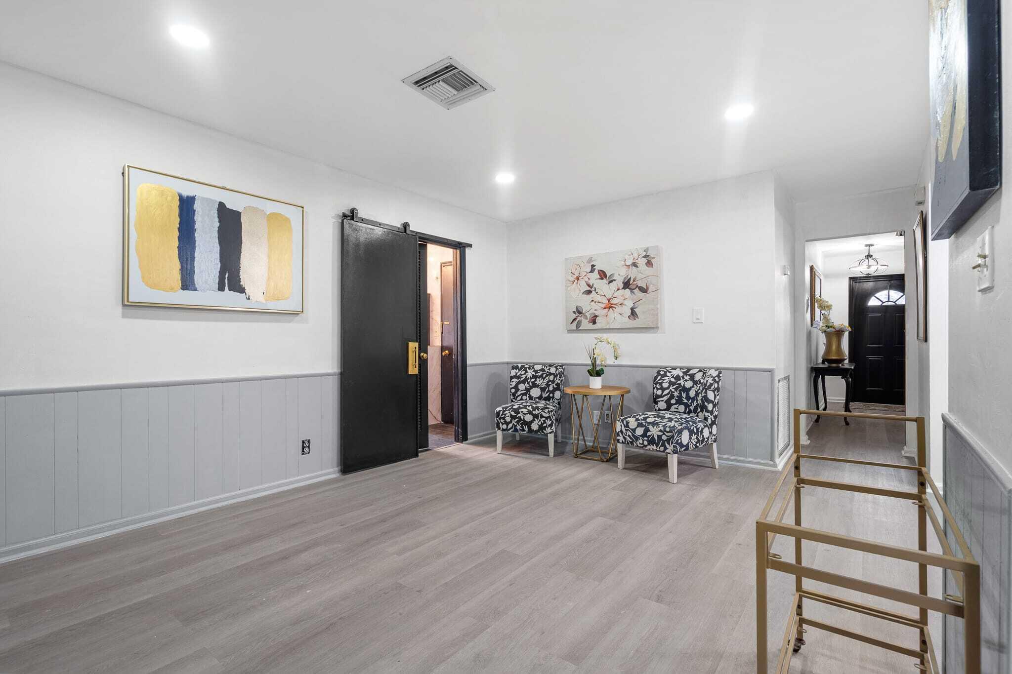 FOREST HILLS SOUTH - Residential