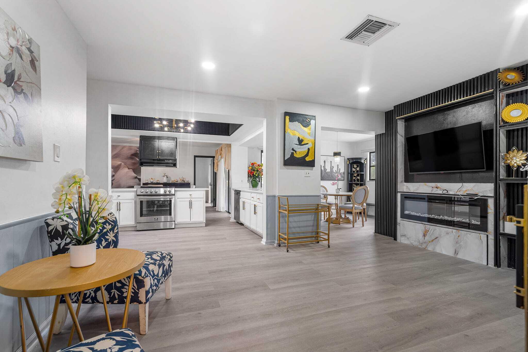 FOREST HILLS SOUTH - Residential