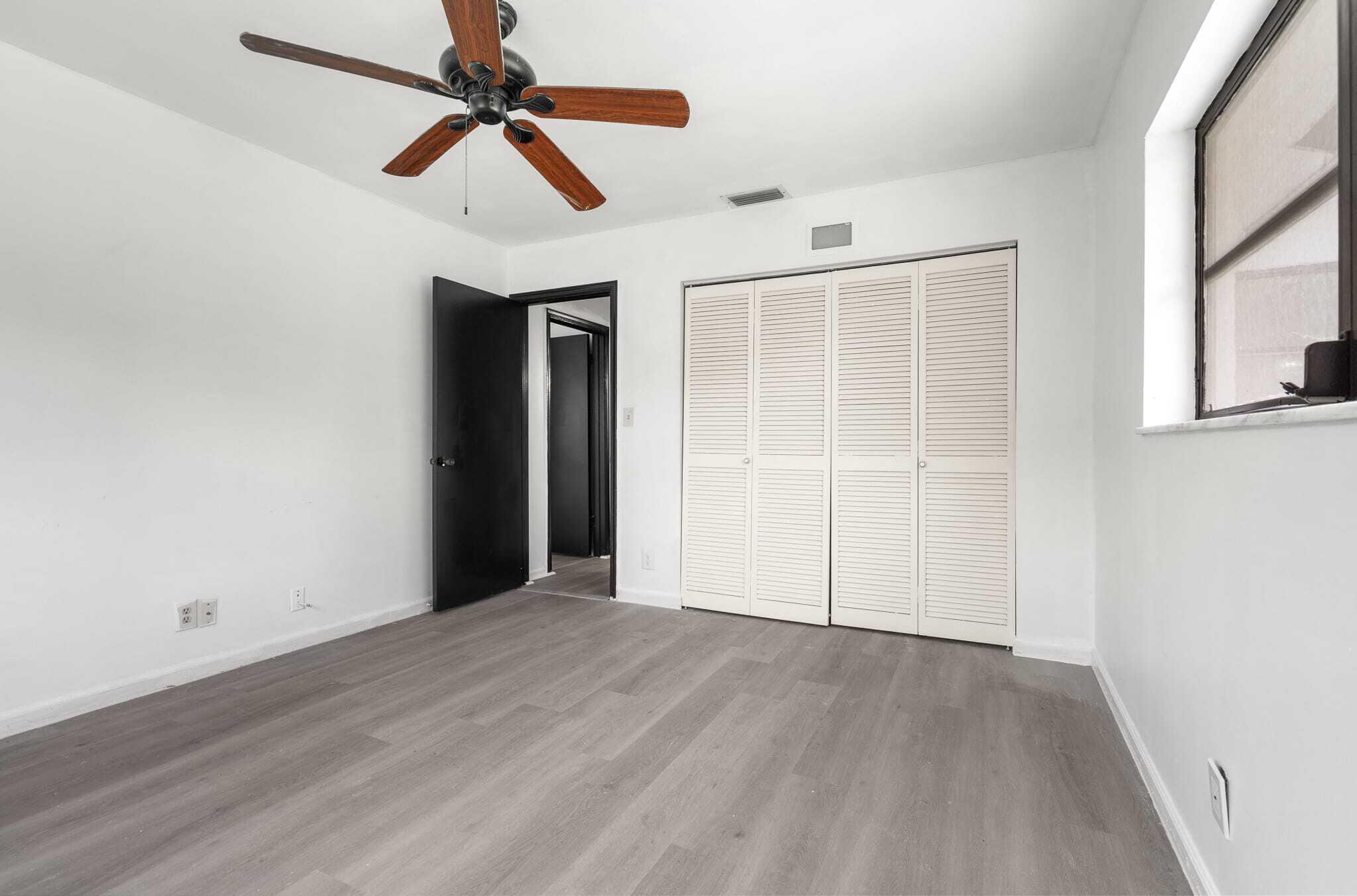 FOREST HILLS SOUTH - Residential