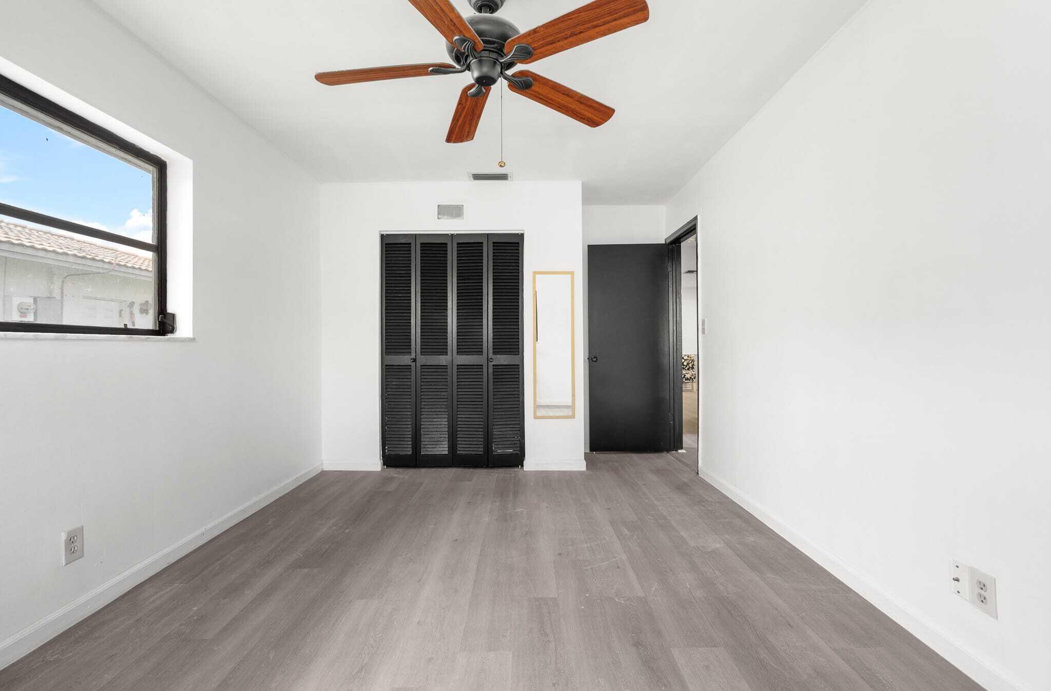 FOREST HILLS SOUTH - Residential