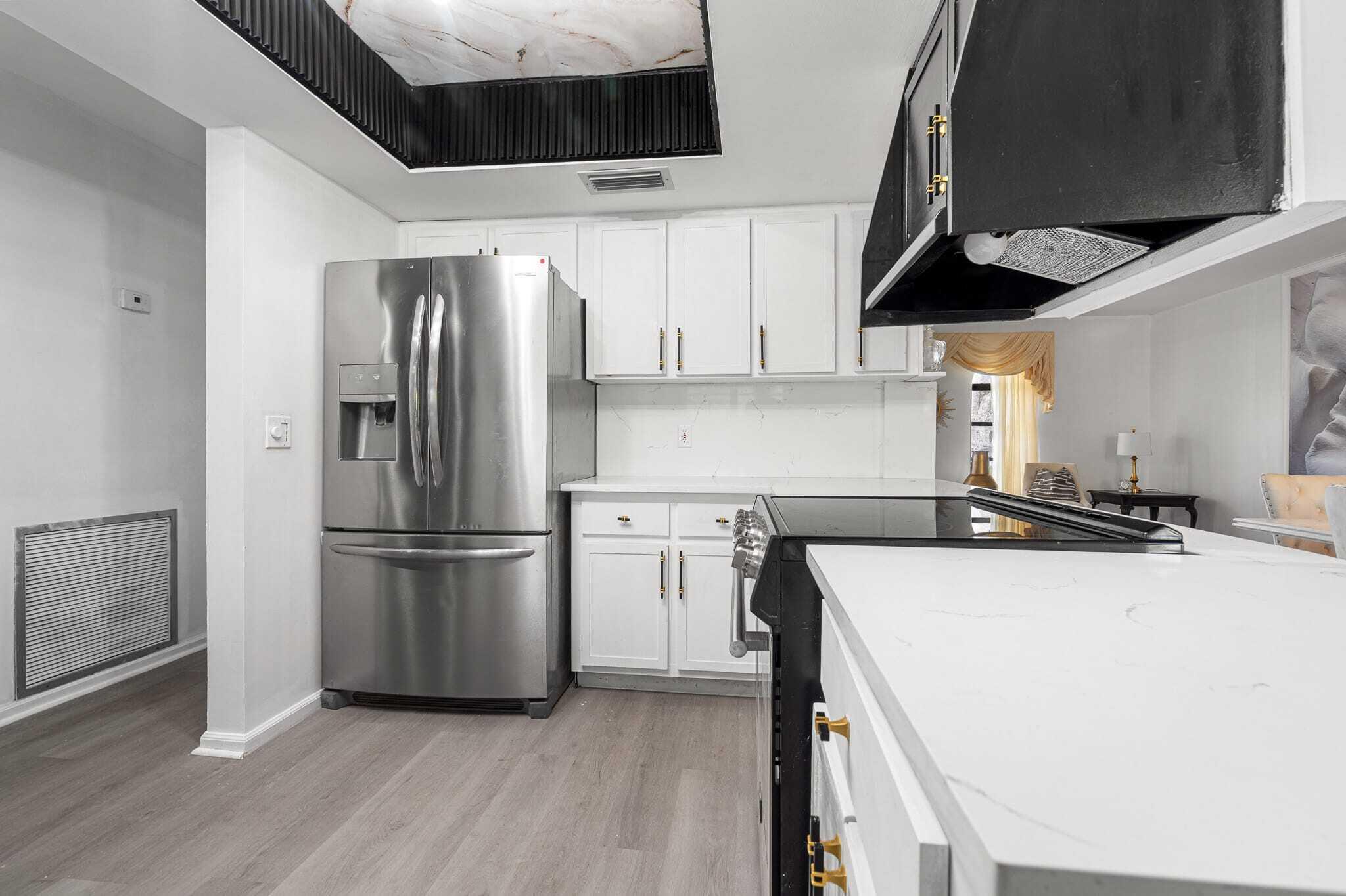 FOREST HILLS SOUTH - Residential