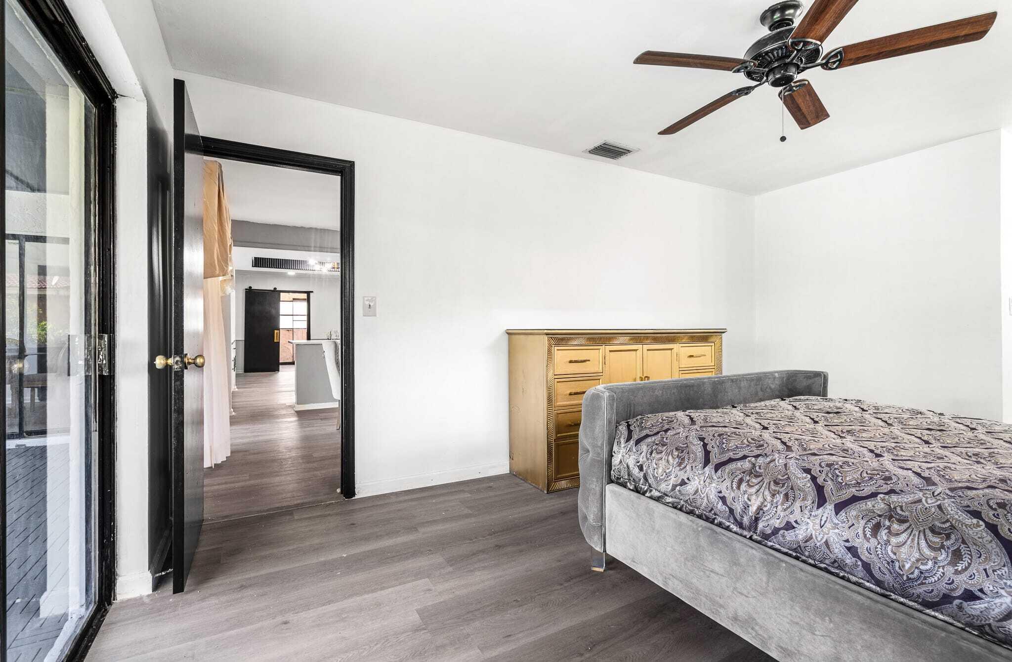 FOREST HILLS SOUTH - Residential