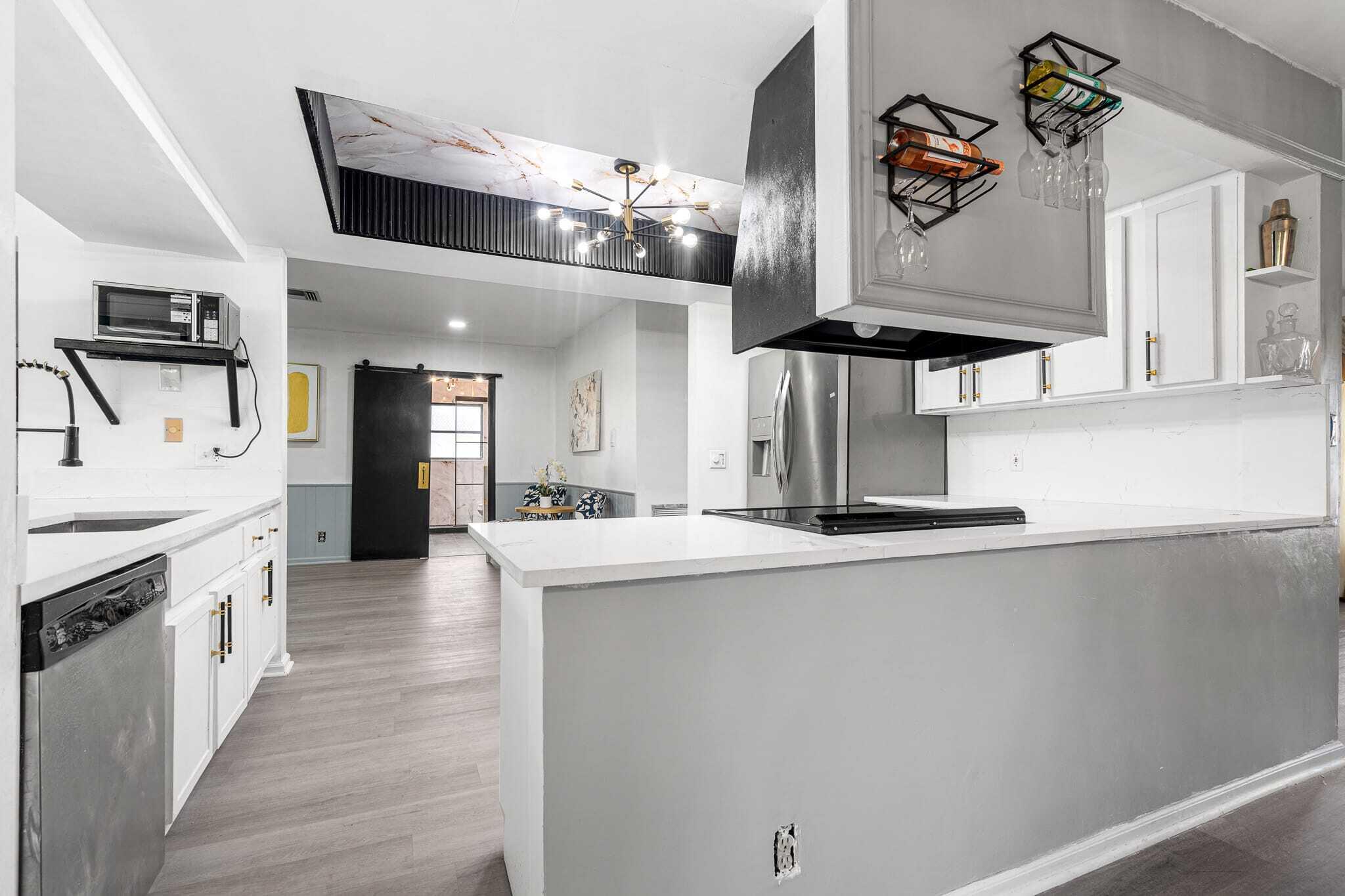 FOREST HILLS SOUTH - Residential