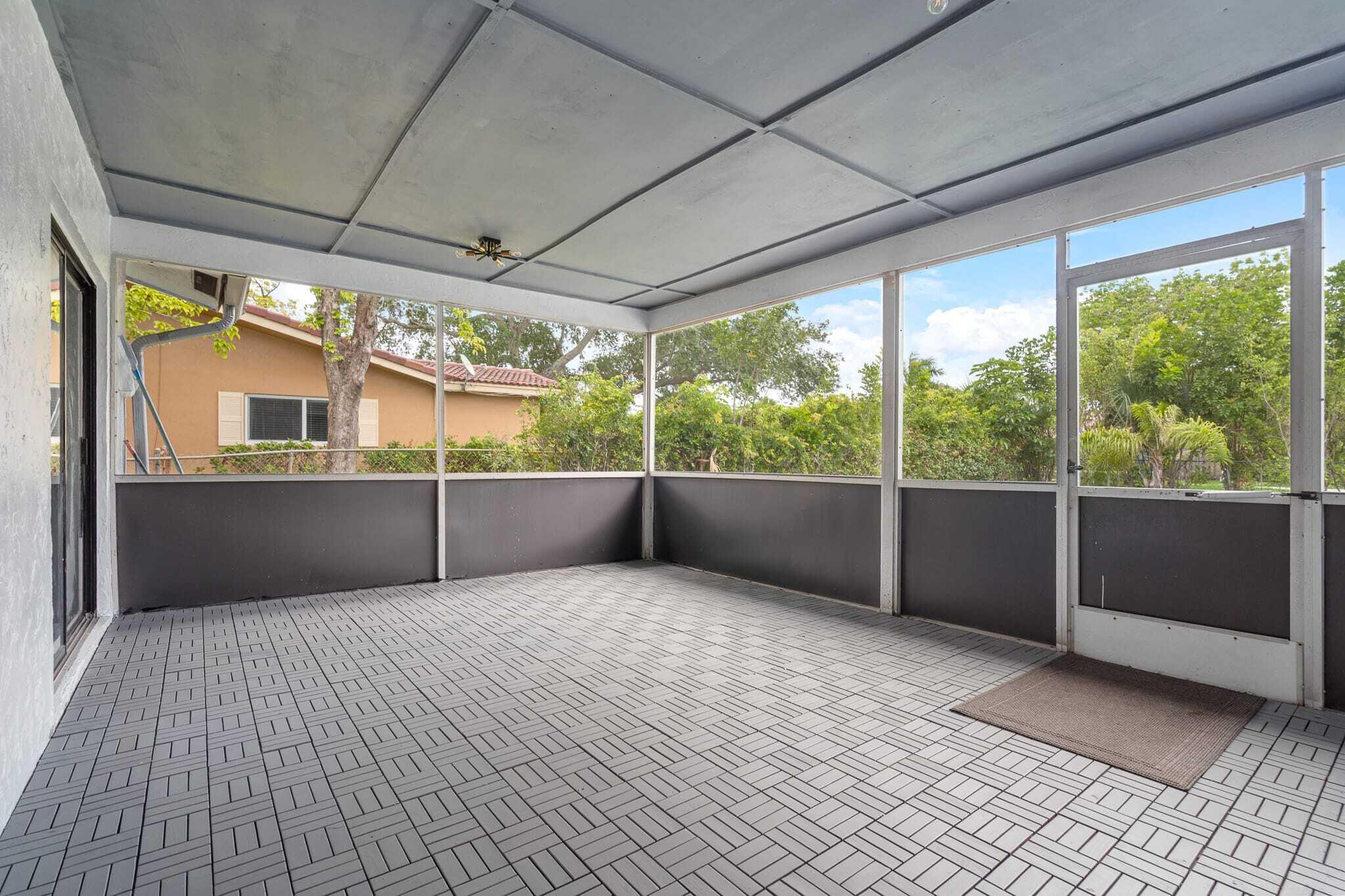 FOREST HILLS SOUTH - Residential