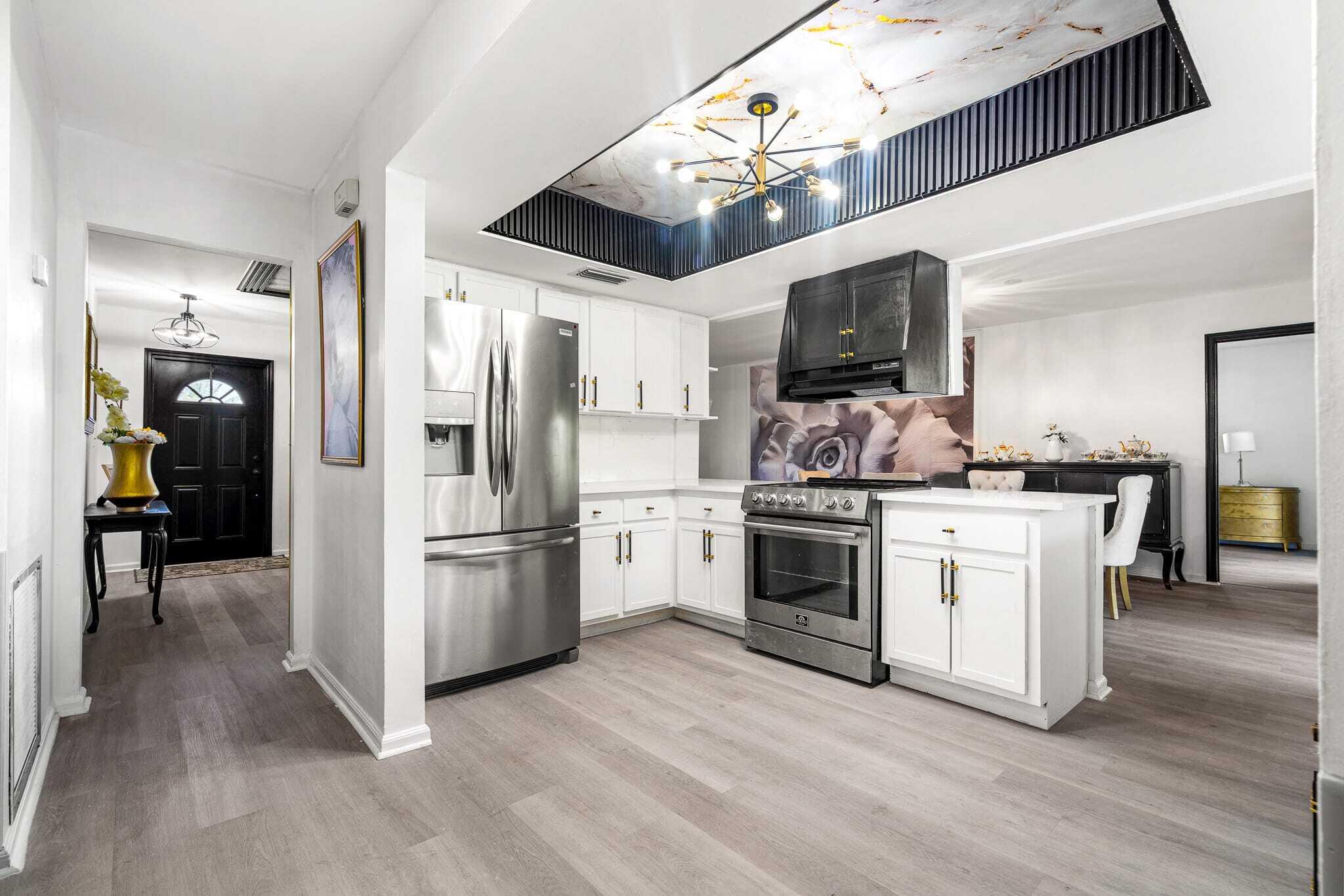 FOREST HILLS SOUTH - Residential