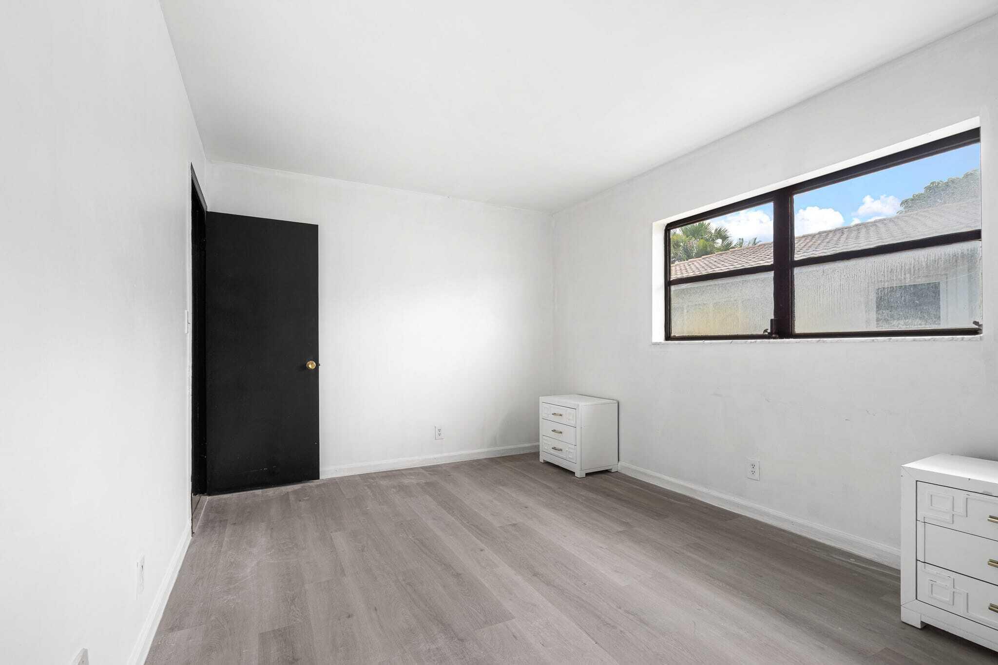 FOREST HILLS SOUTH - Residential