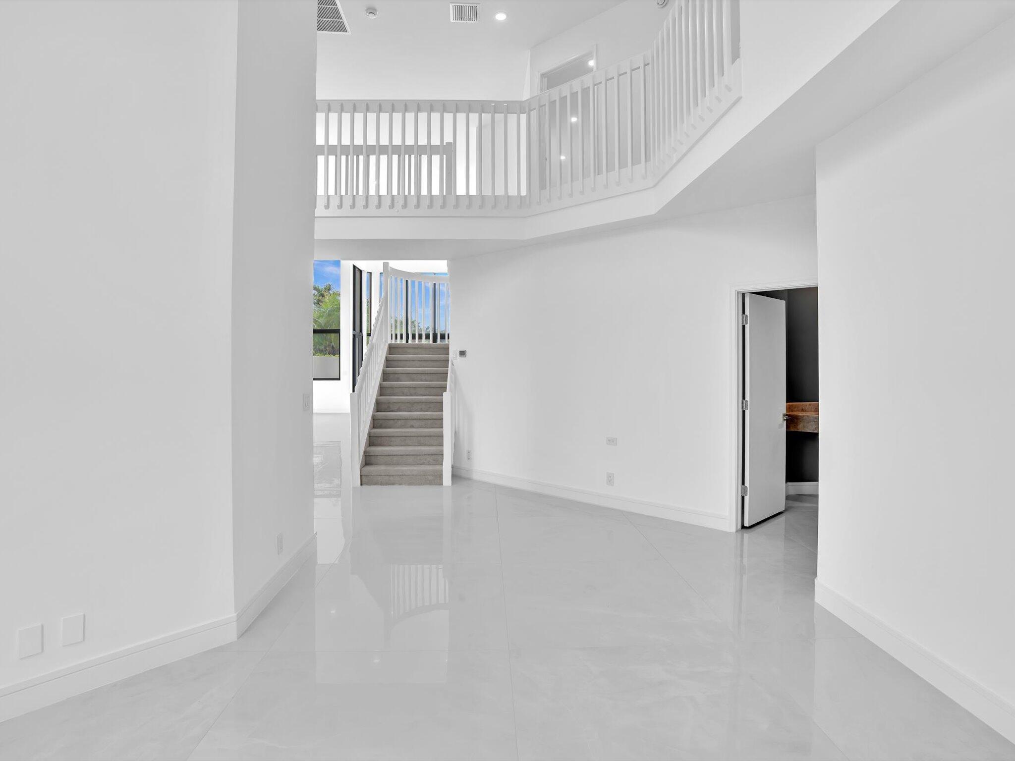 FRENCHMANS CREEK - Residential