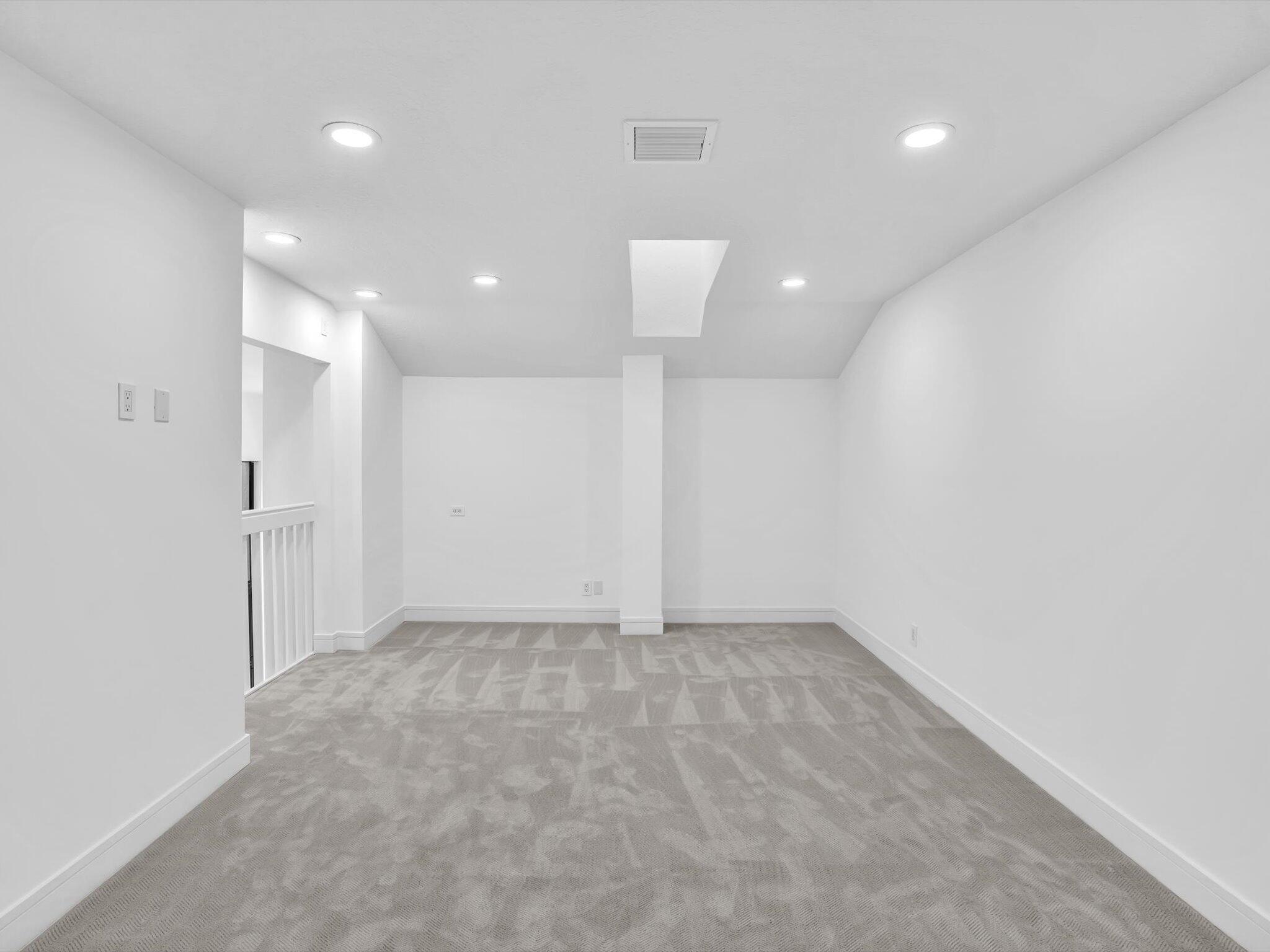 FRENCHMANS CREEK - Residential