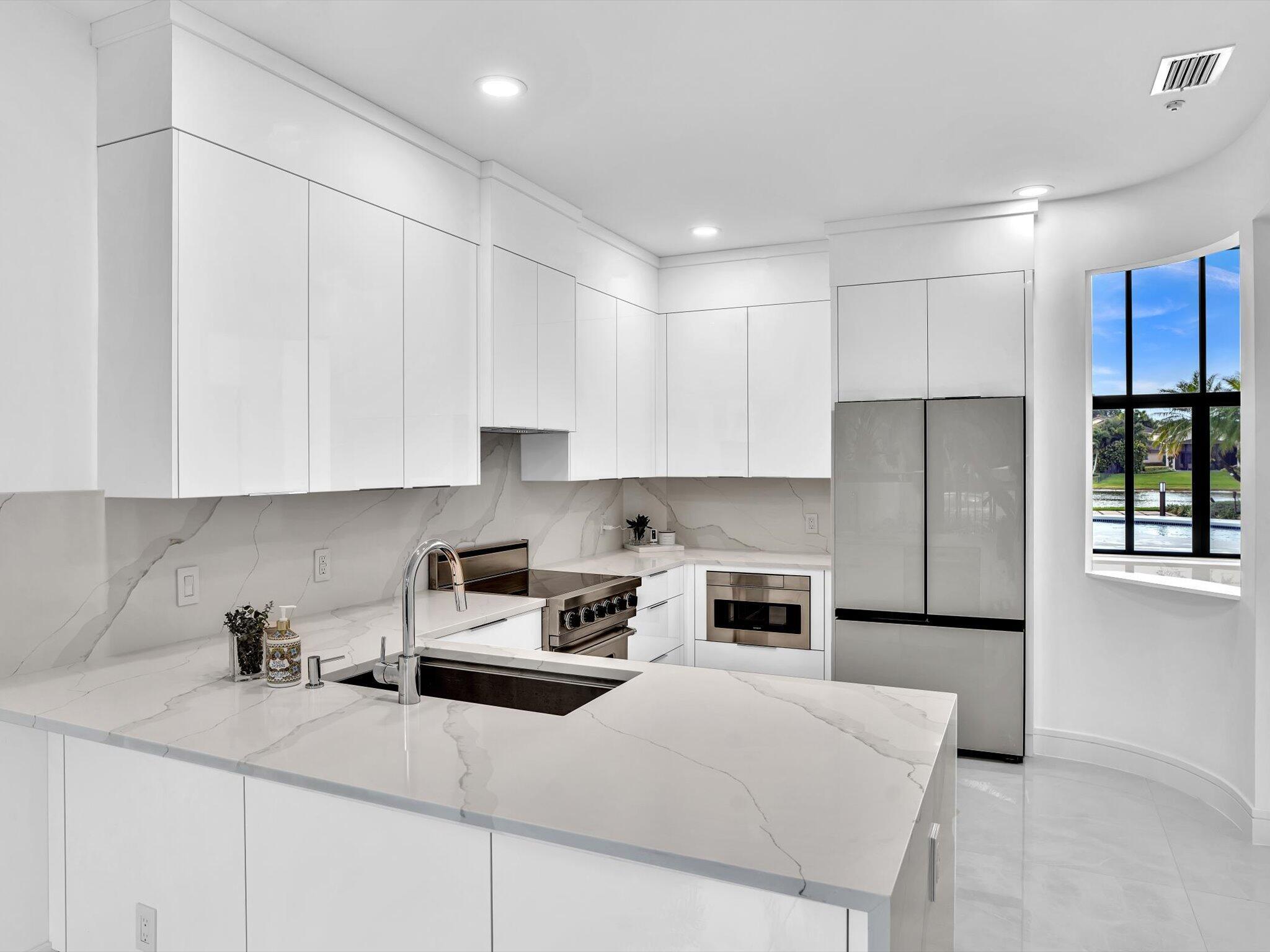 FRENCHMANS CREEK - Residential