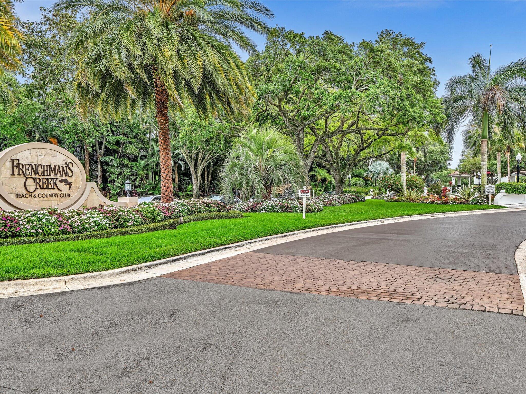 FRENCHMANS CREEK - Residential