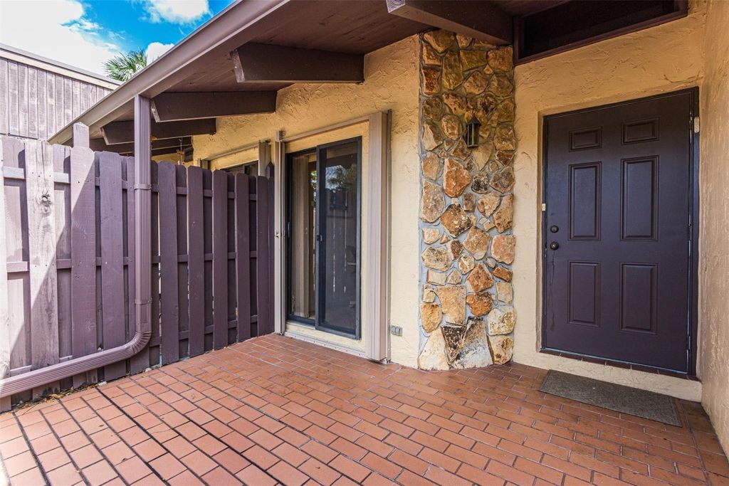 Photo of 450 Briarwood Circle #2, Hollywood, FL 33024 (MLS # F10531636)