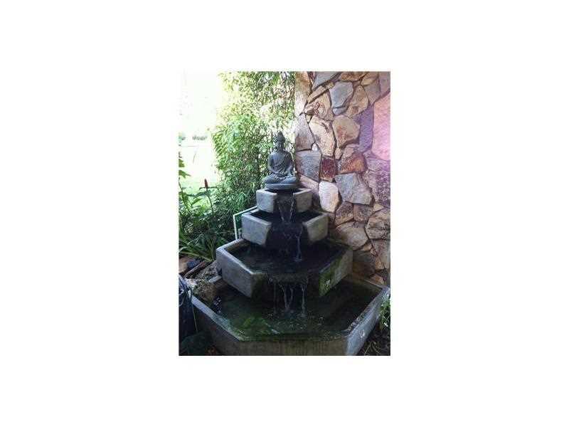 JACARANDA LAKES SECTION 1 - Residential Lease