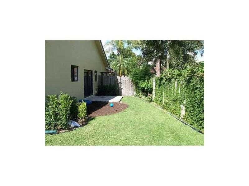 JACARANDA LAKES SECTION 1 - Residential Lease