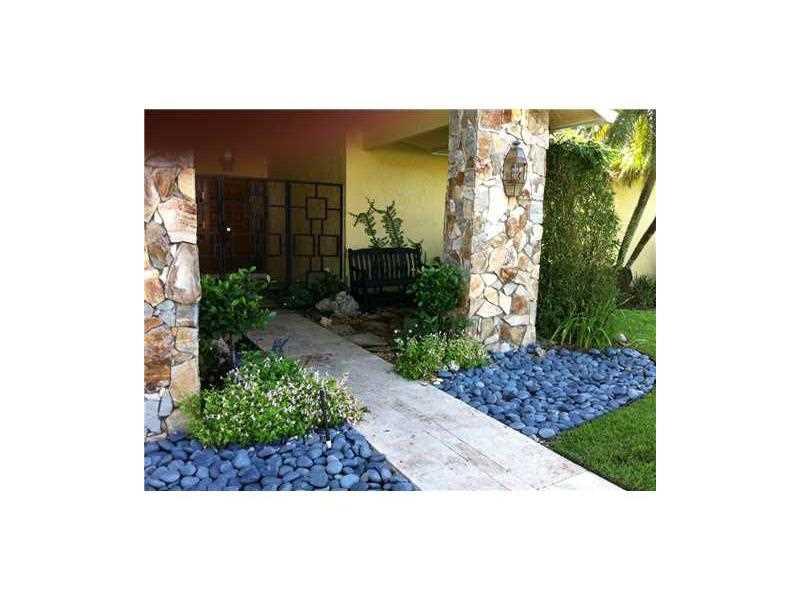 JACARANDA LAKES SECTION 1 - Residential Lease