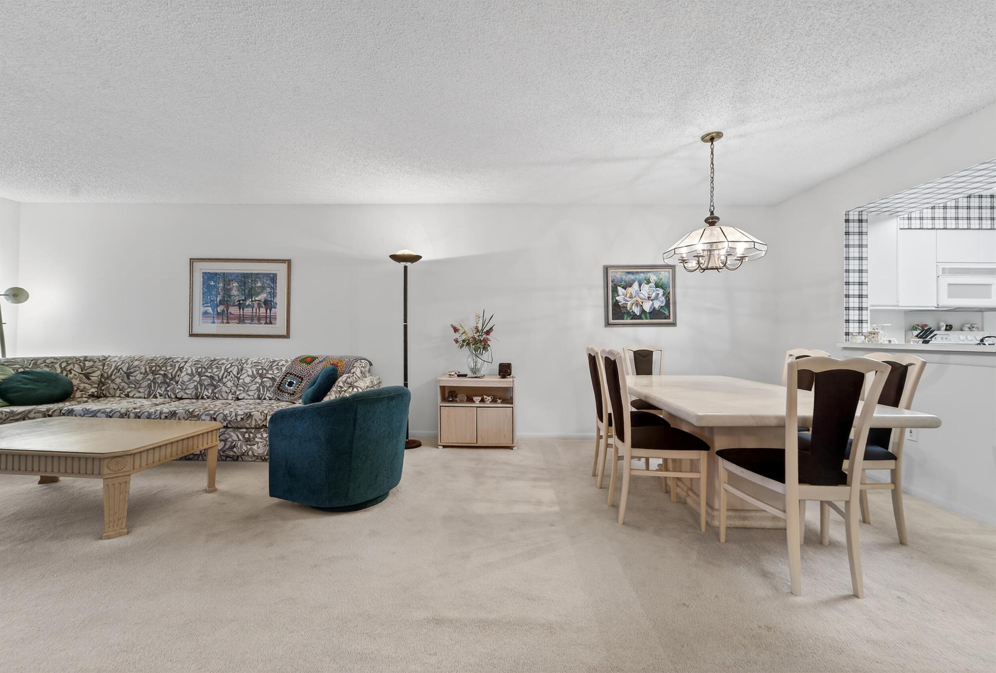 HUNTINGTON POINTE - Residential