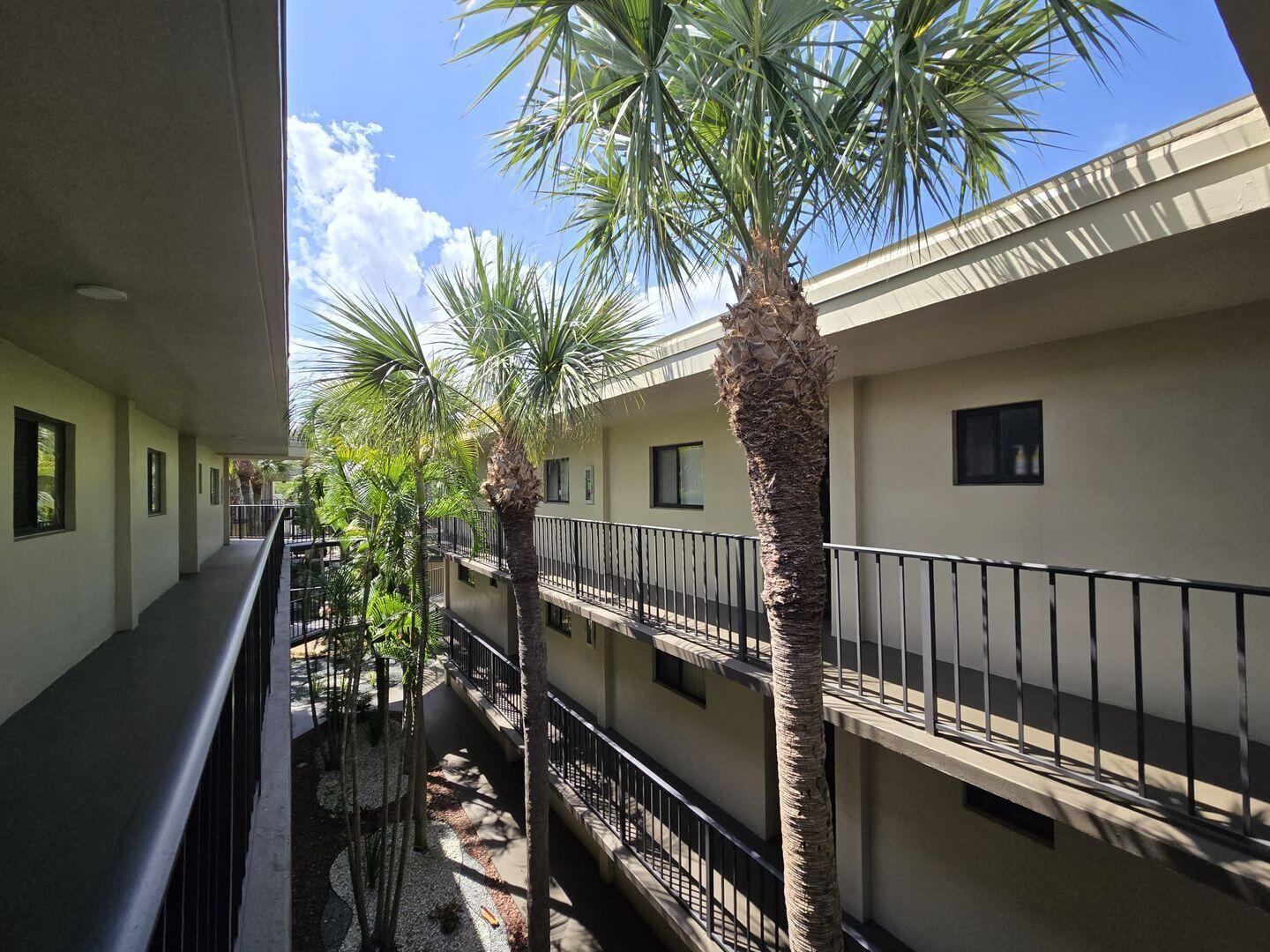 5130 Las Verdes Circle 324