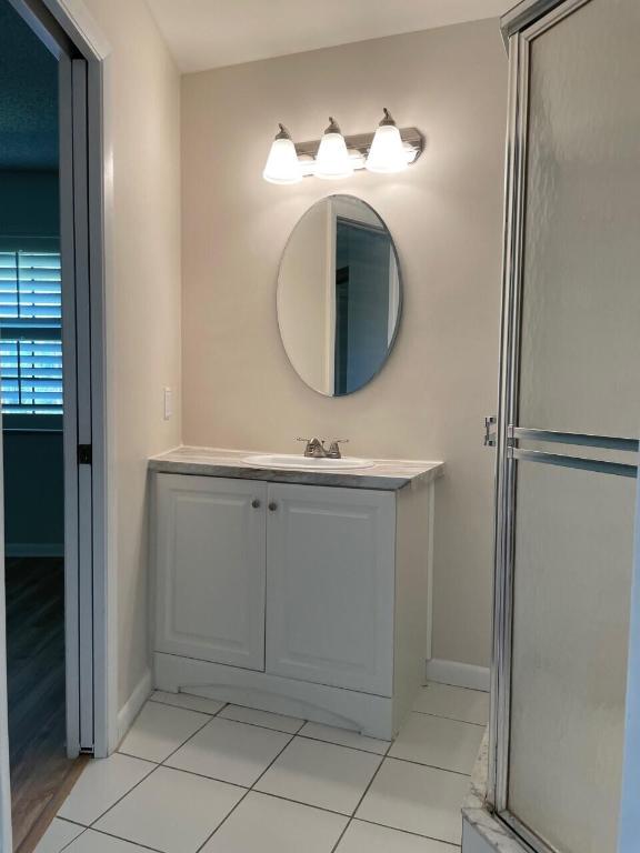 SAVANNAS CLUB CONDO - Residential Lease