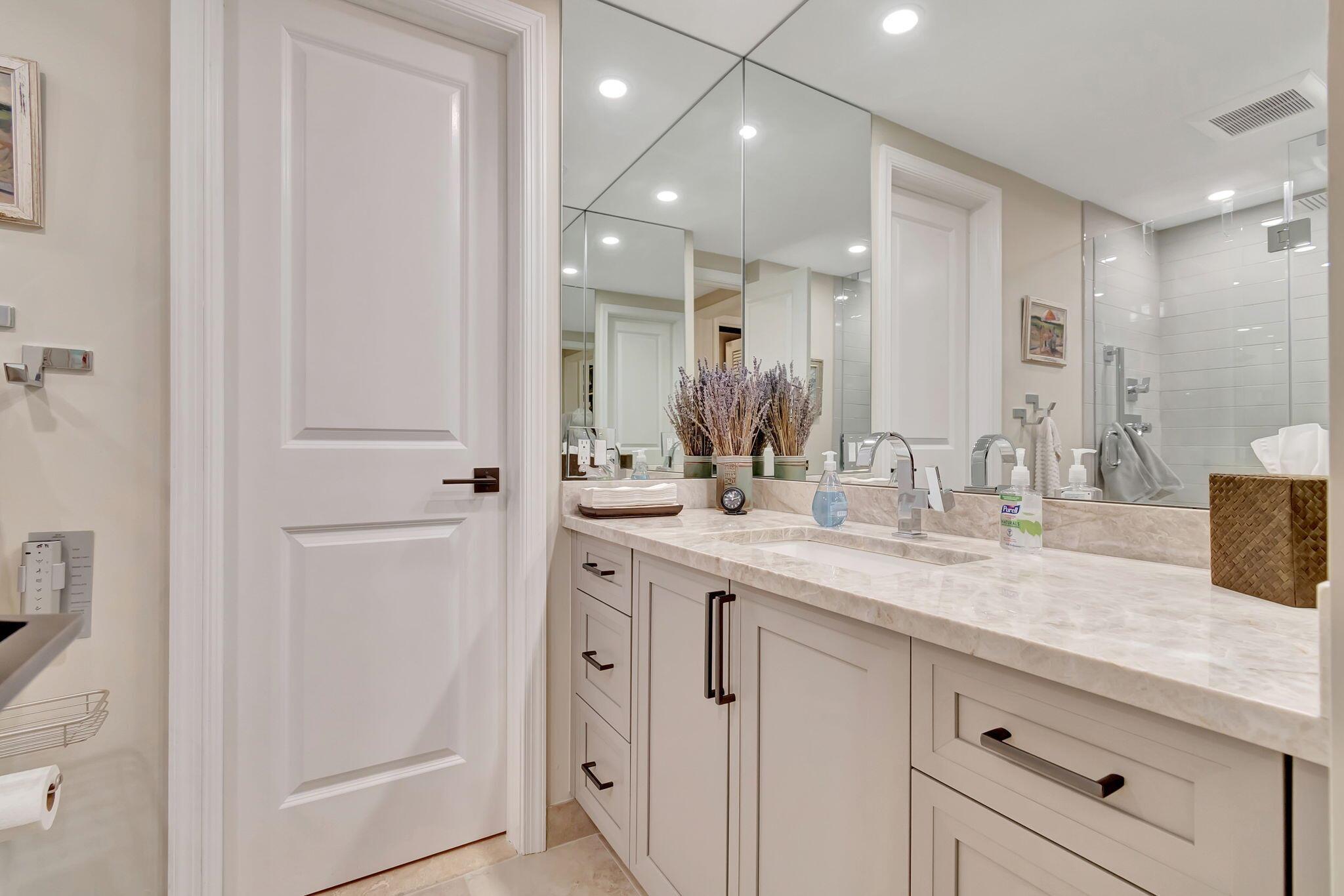 Seagate Towers - Residential