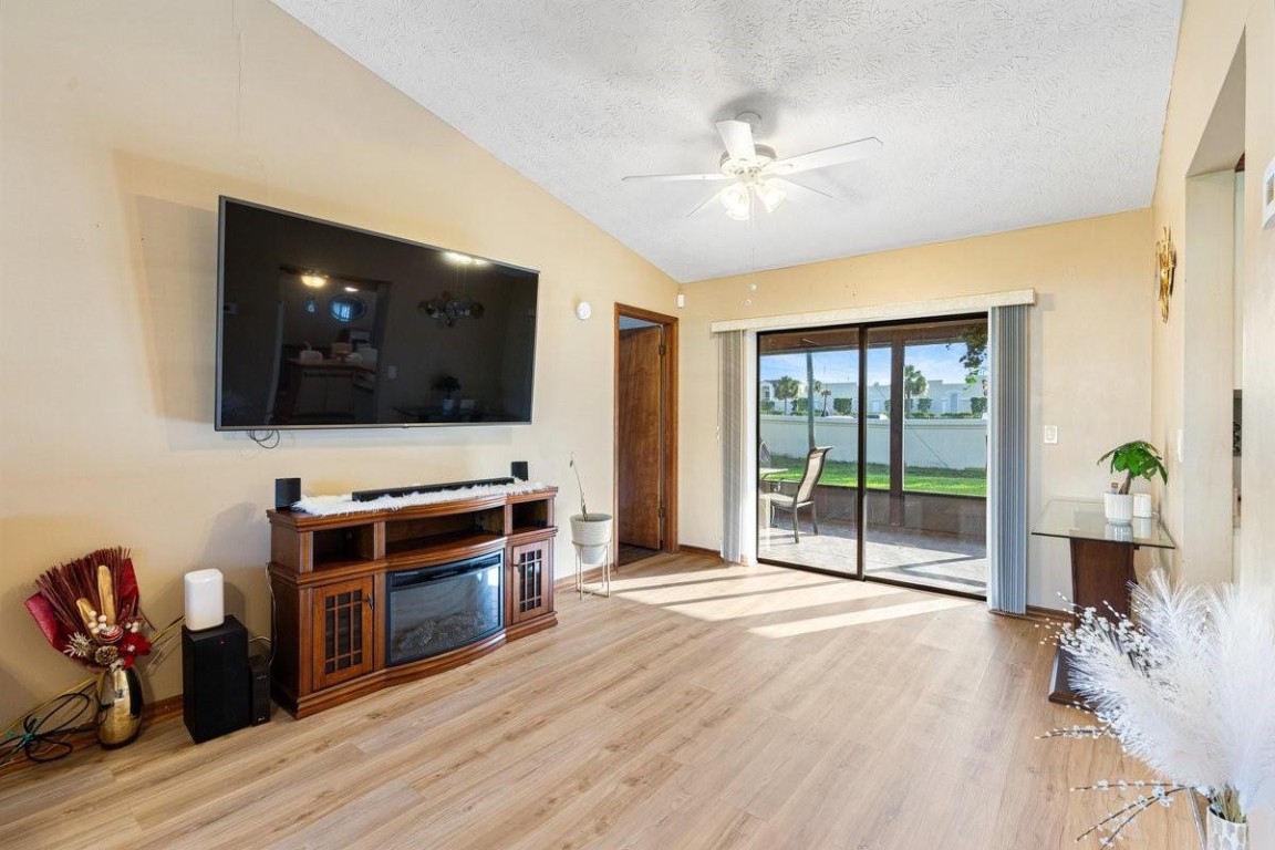 PORT ST LUCIE SECTION 24 - Residential